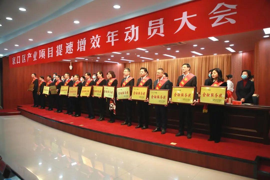 股市最新消息云財(cái)經(jīng)，自然美景與股市動(dòng)態(tài)的雙重探索之旅